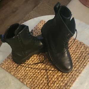 KOIO Black Ankle Lace-Up Booties